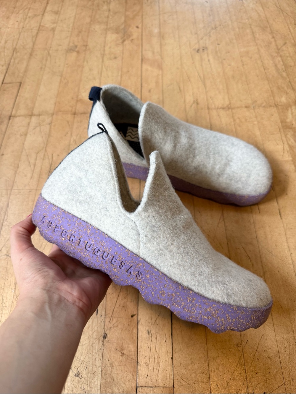ASPORTUGUESAS Round Toe City Shoes Wool Felt Slip On White Grey Quiet Luxury 39